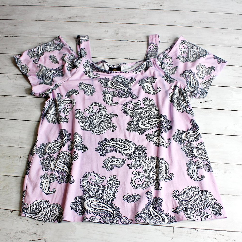JM Collection Women's Cold Shoulder Top Size L Lilac Purple Paisley